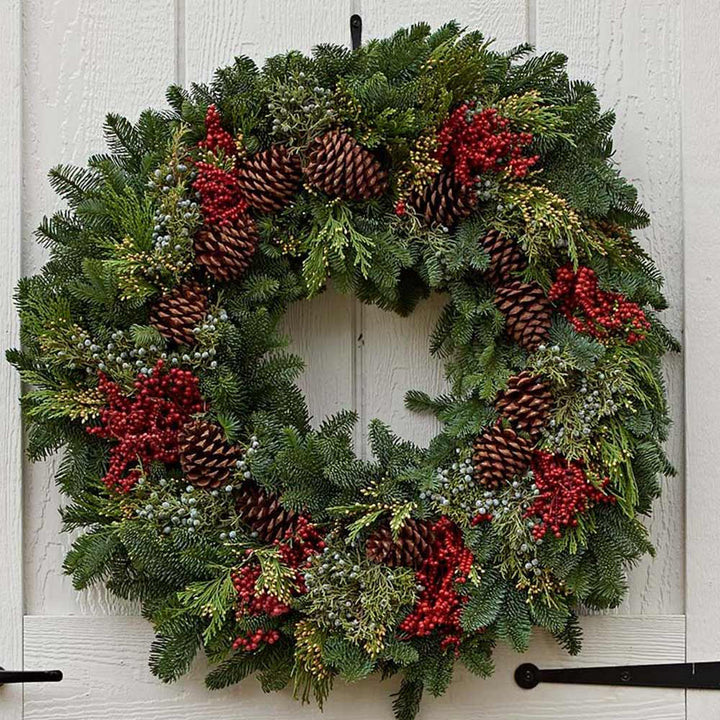 Canella Berry & Cone Wreath