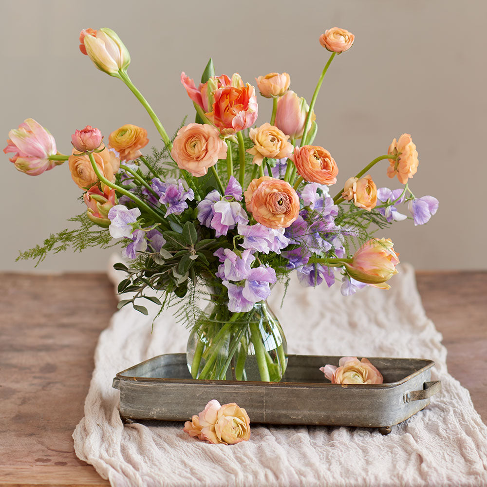 Semia's Artistic Bouquet with Vase