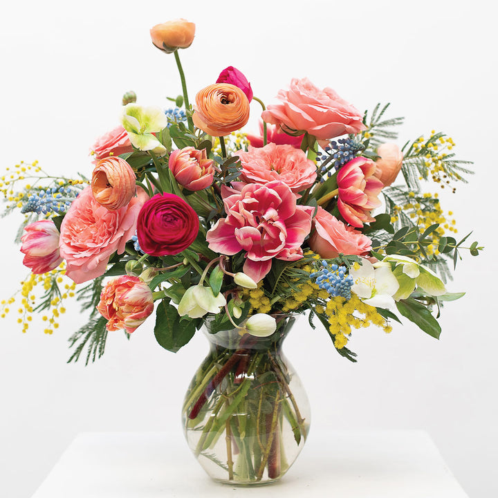 Semia's Artistic Bouquet with Vase