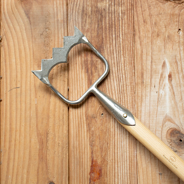 Sneeboer Toothed Garden Hoe