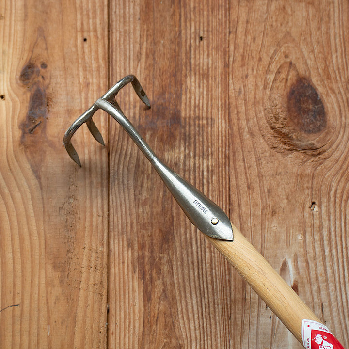 Sneeboer Gardener's Go-To Rake