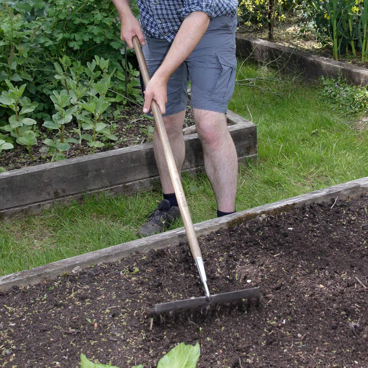 Spear & Jackson Traditional Soil Rake