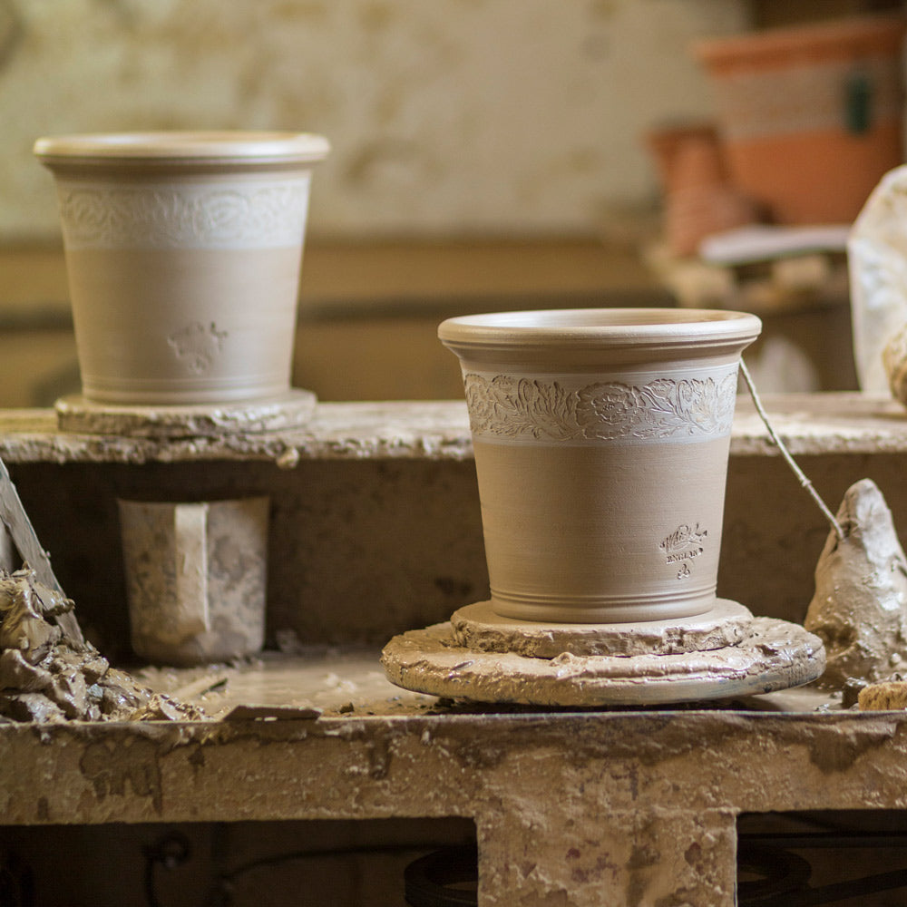 Whichford Poppy Pot