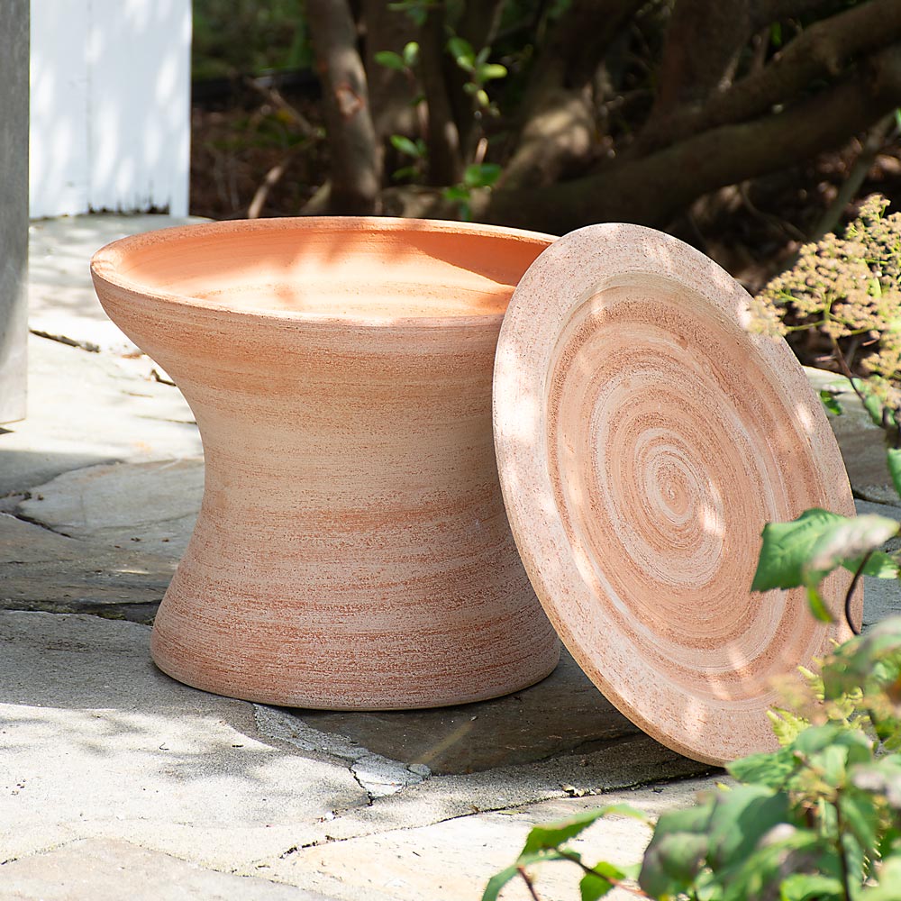Bergs Celeste Pedestal Planter