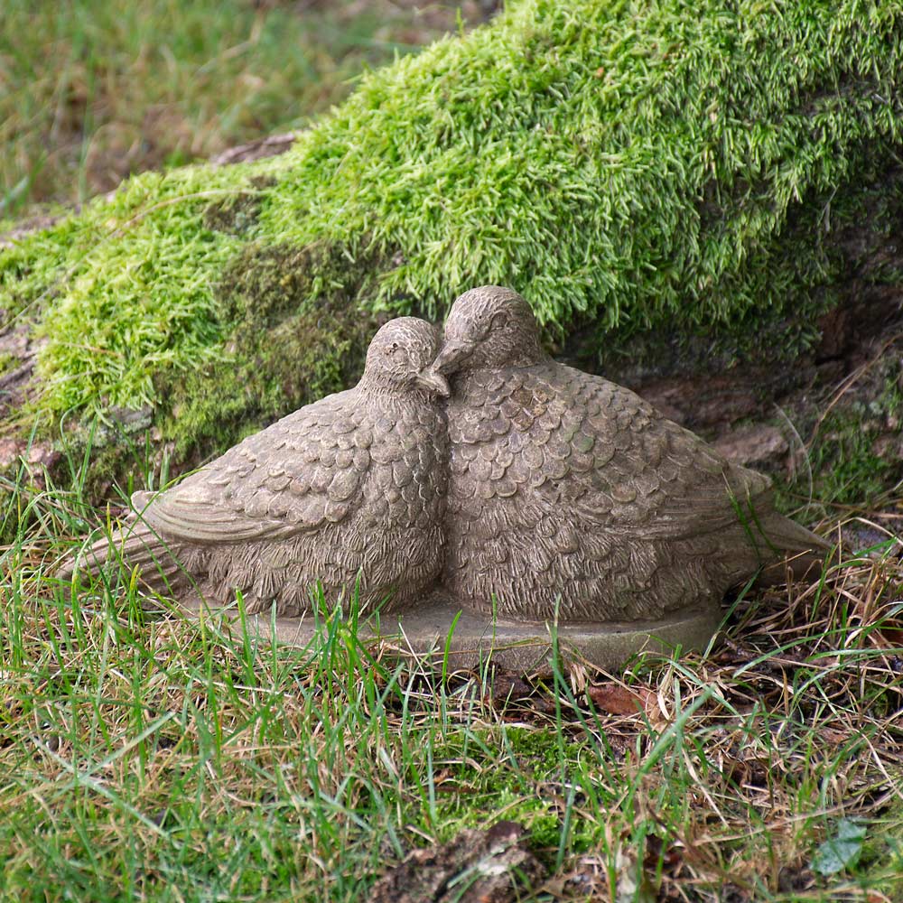 Lovebirds Statue