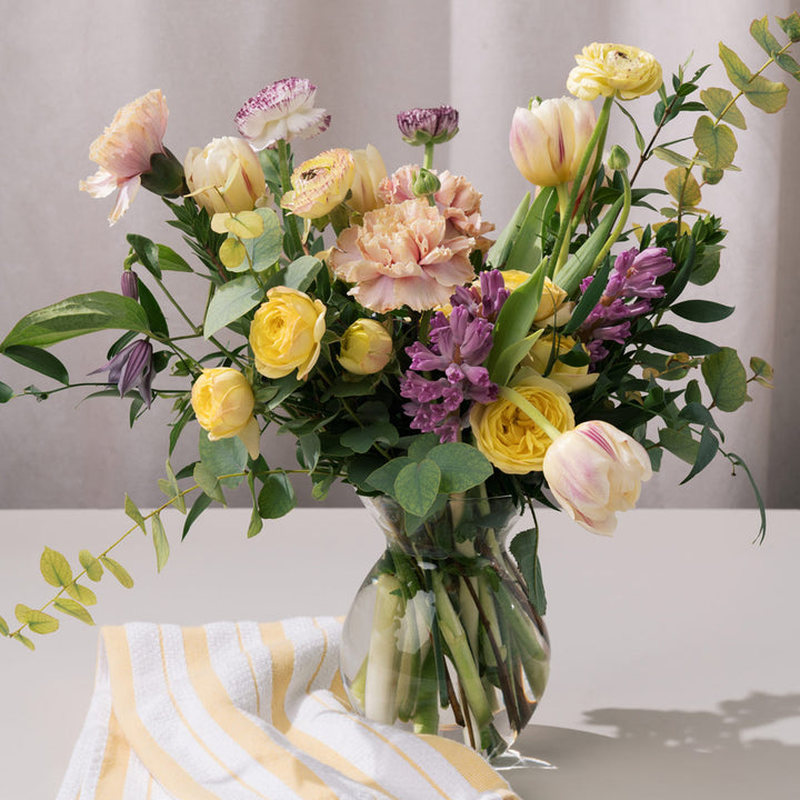 Semia's Artistic Bouquet