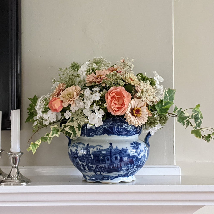 Delft Double-Handle Pot