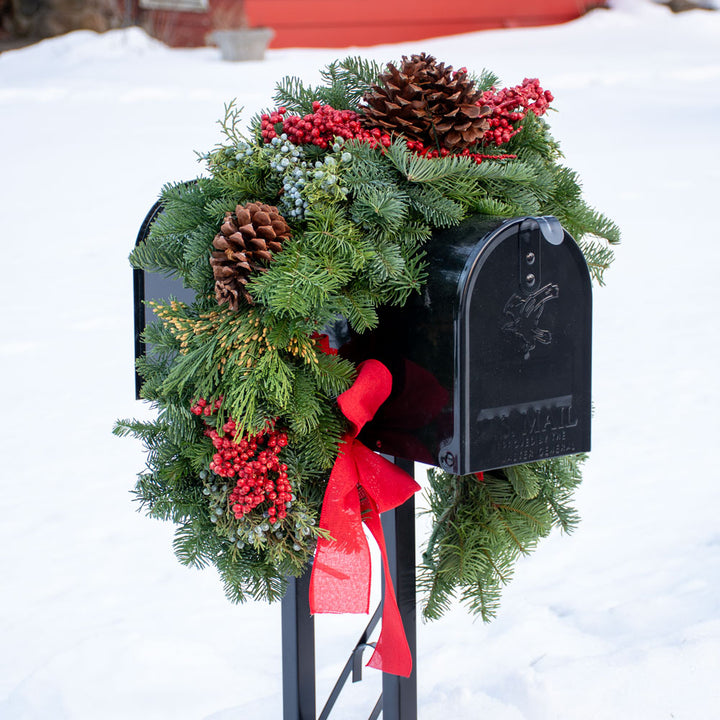 Canella Berry & Cone Mailbox Swag