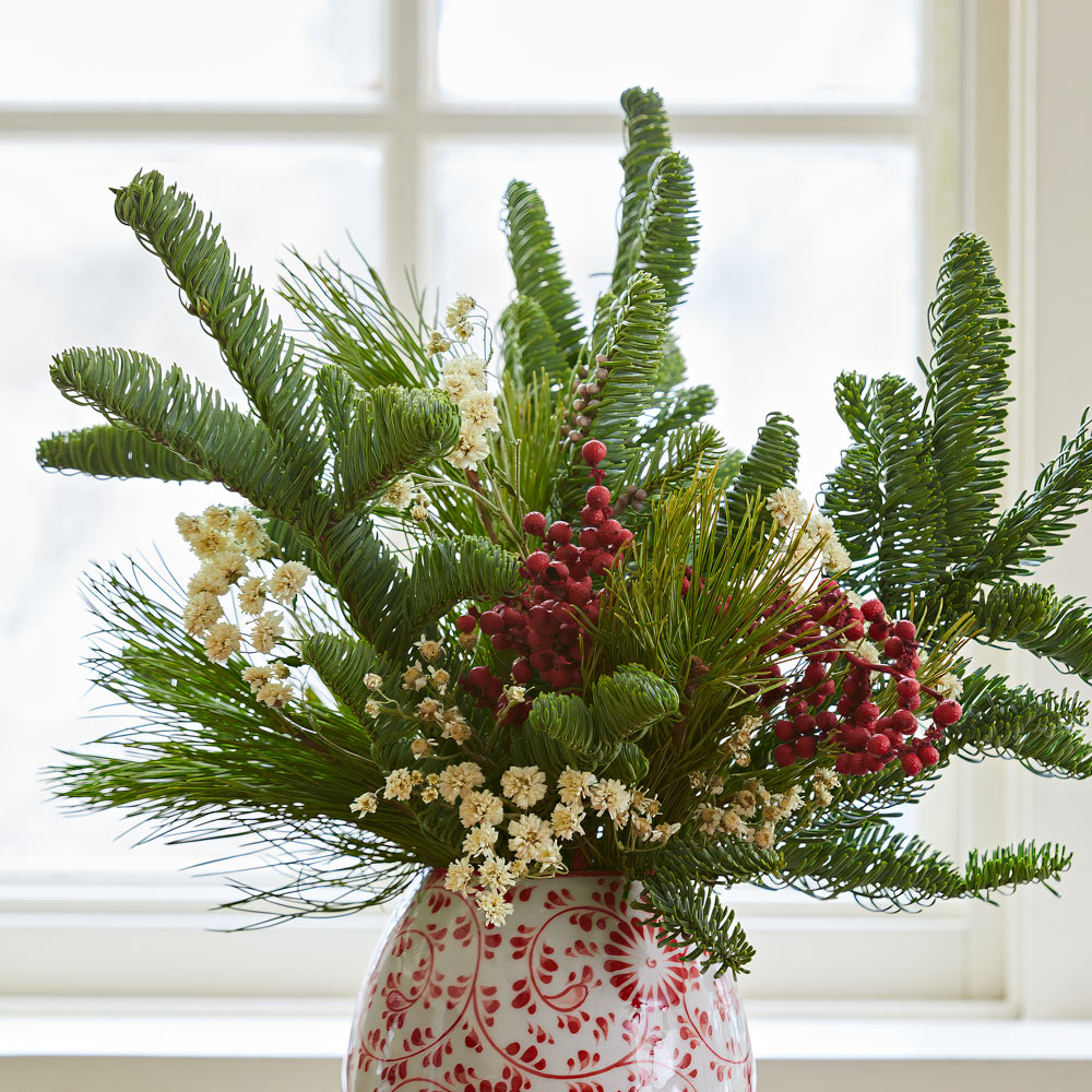 Fresh & Fragrant Holiday Bouquet