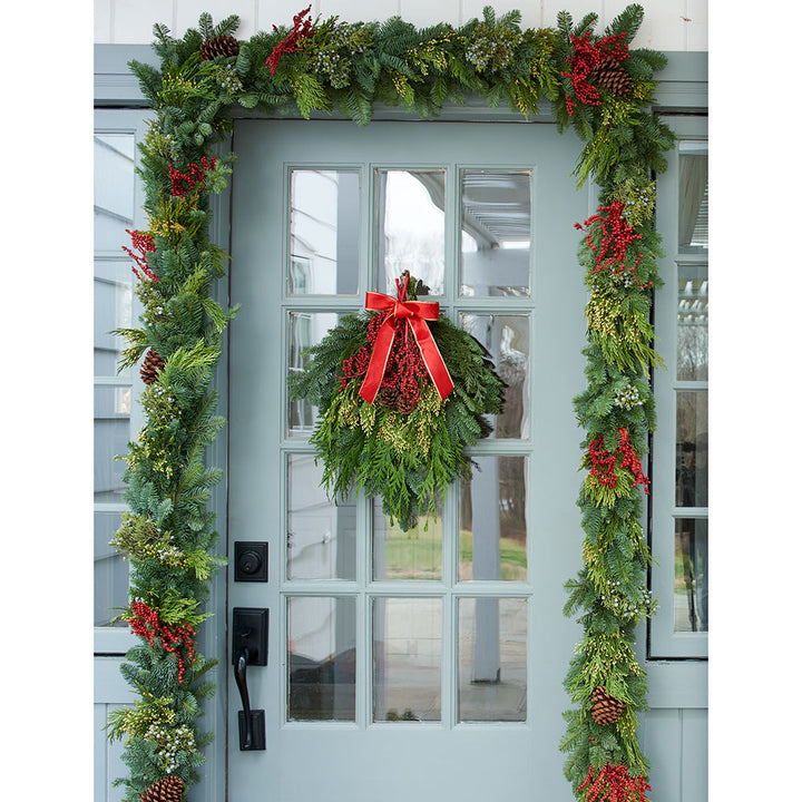 Canella Berry & Cone Door Roping, 12' long