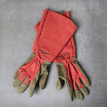  Durable Gauntlet Gloves - Standard Shipping Included