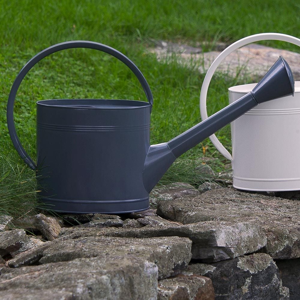 Waterfall Watering Can, gray