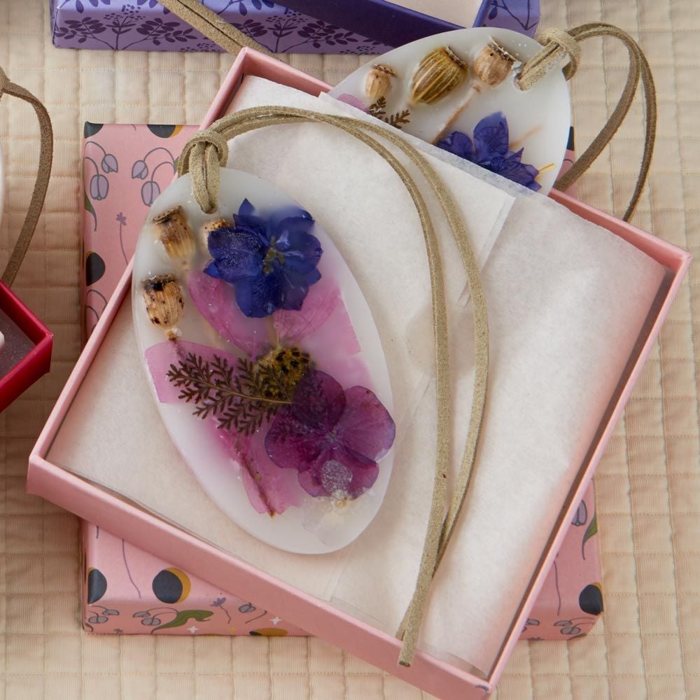 Violet Botanical Wax Sachets, set of 2