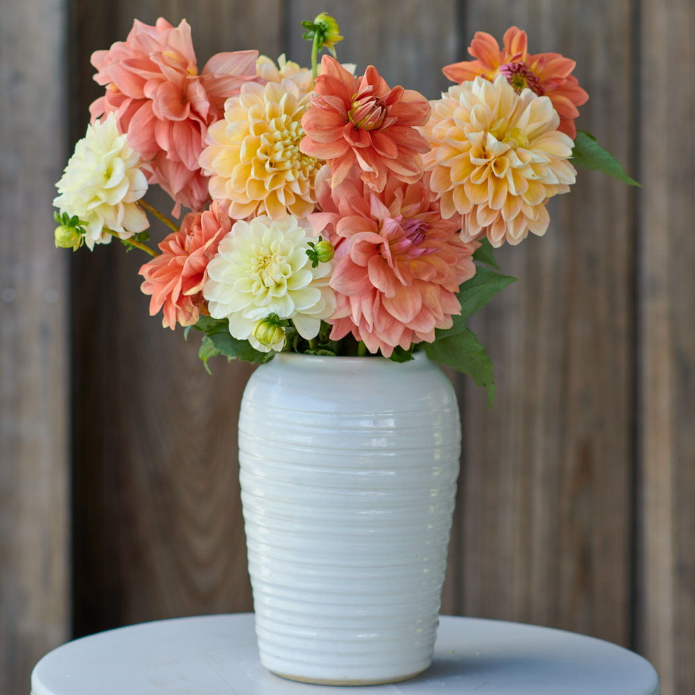 Three Rivers Handmade Ridged Frog Vase