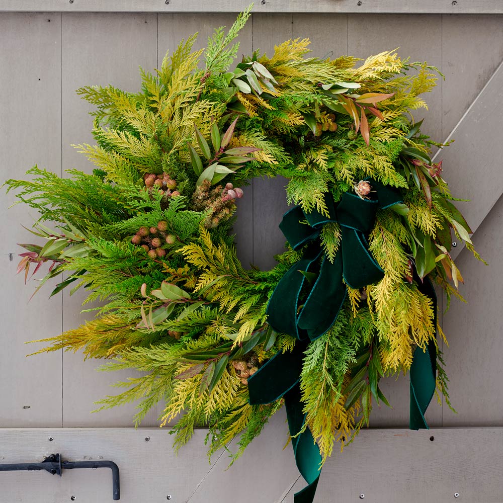Fresh Wreaths & Greeters