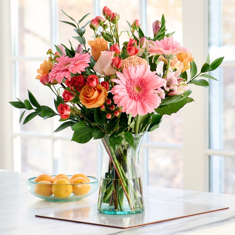 Mini bouquet of dried flowers of florist's choice