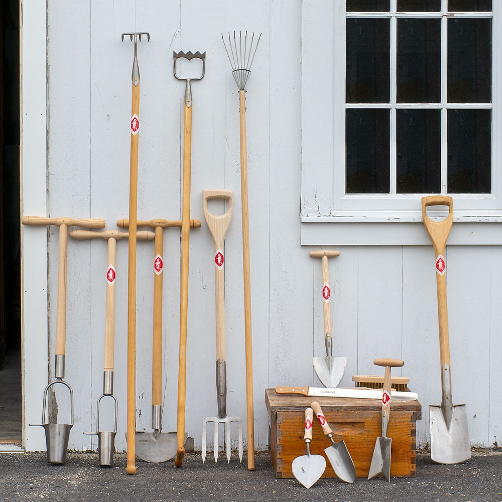 How to Pick the Best Gardening Tools for a Flower Garden: Ultimate Guide