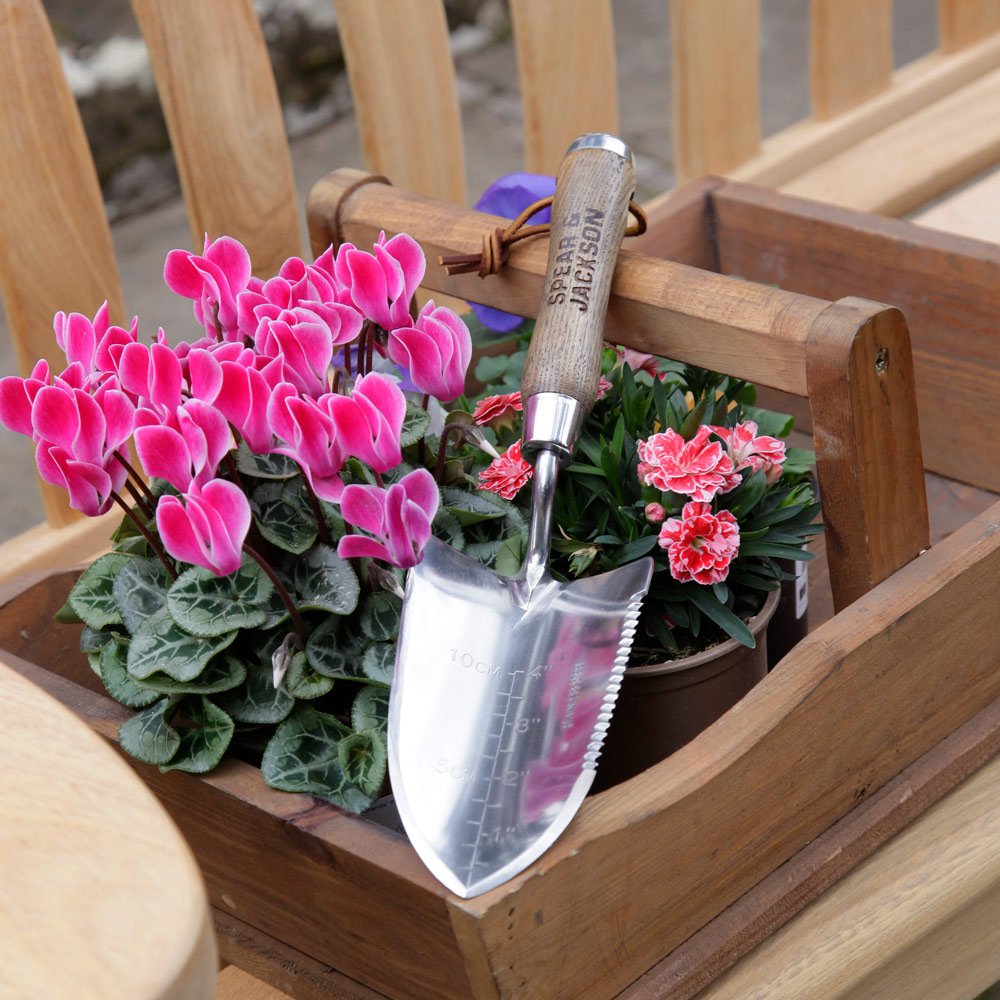 Spear and jackson hand trowel top