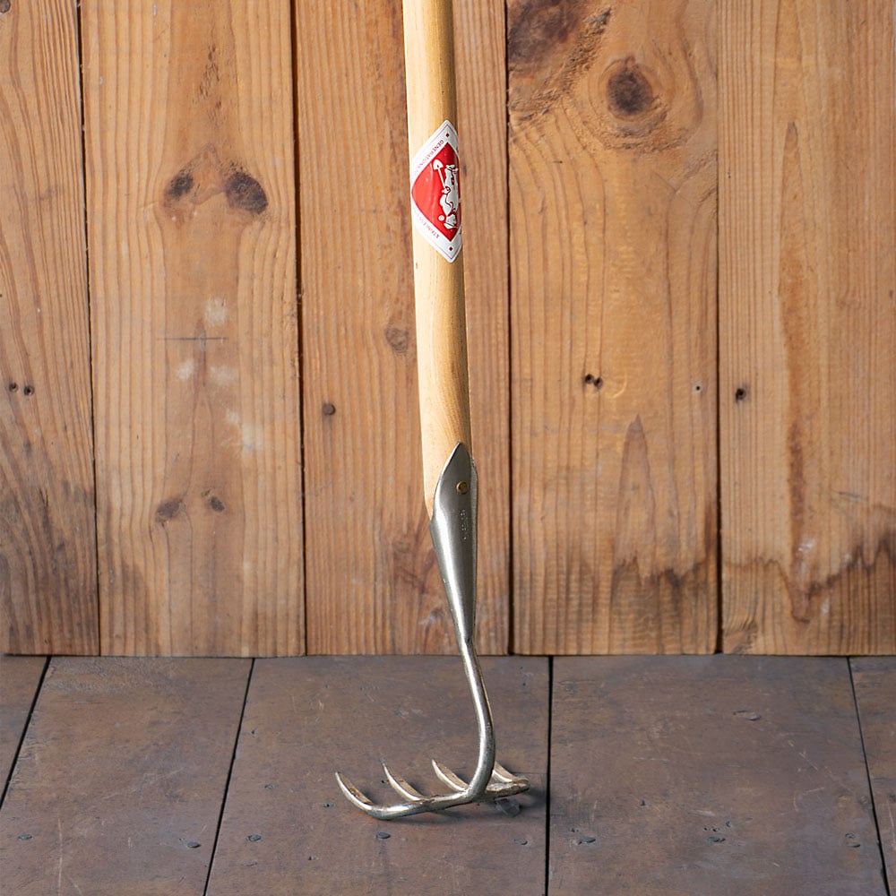 Sneeboer Gardener's Go-To Rake