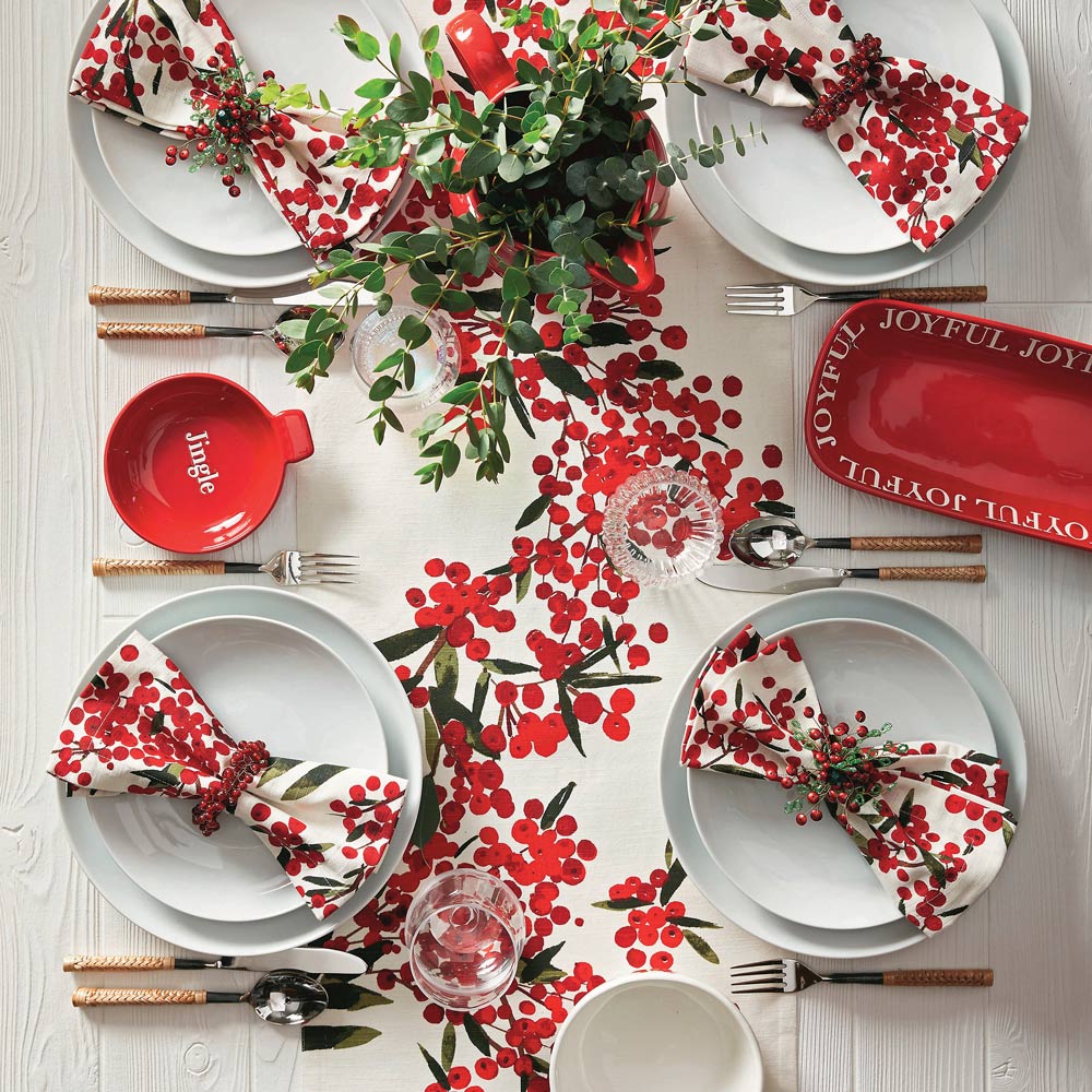 Holiday Berries Table Runner