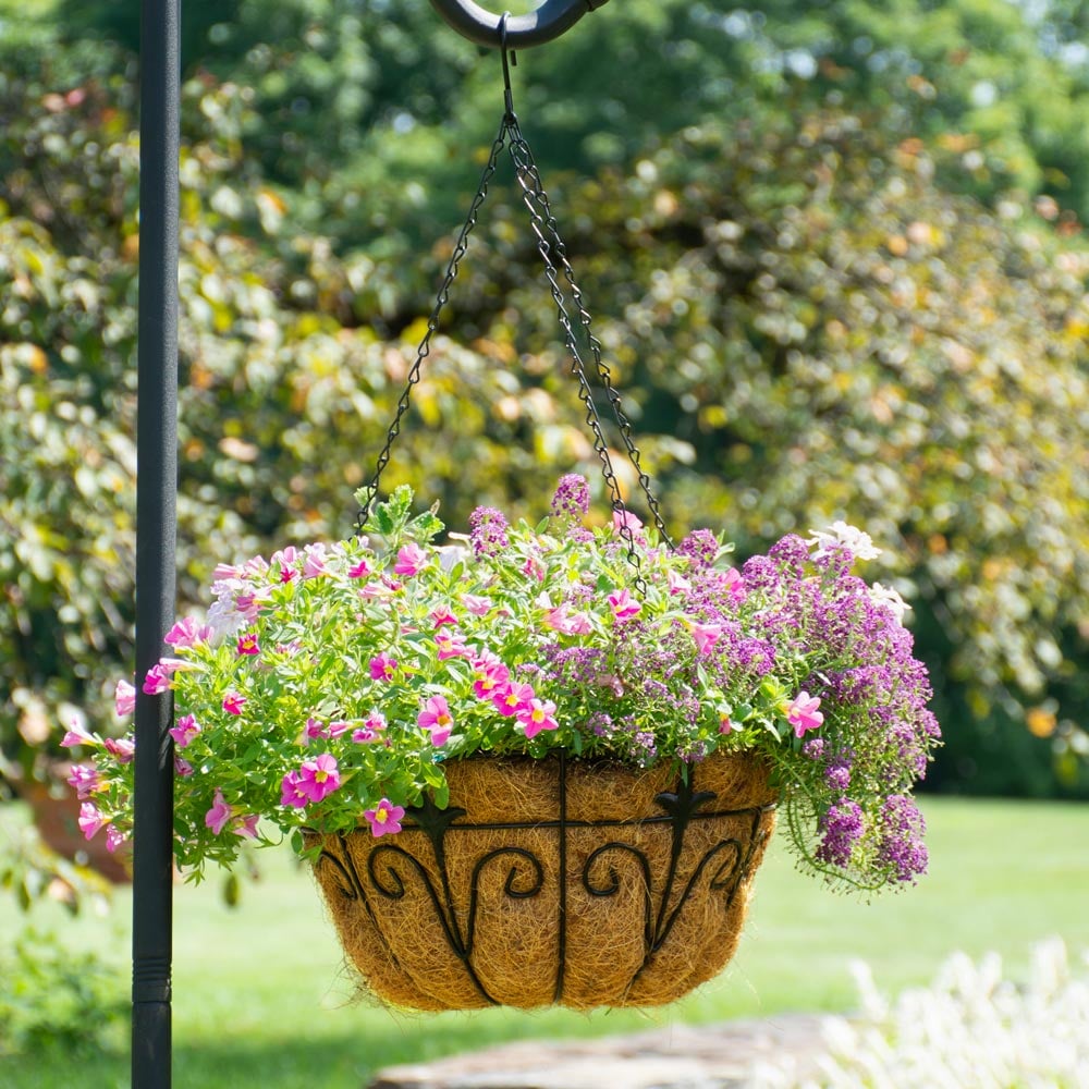 Hanging Classic Finial Basket