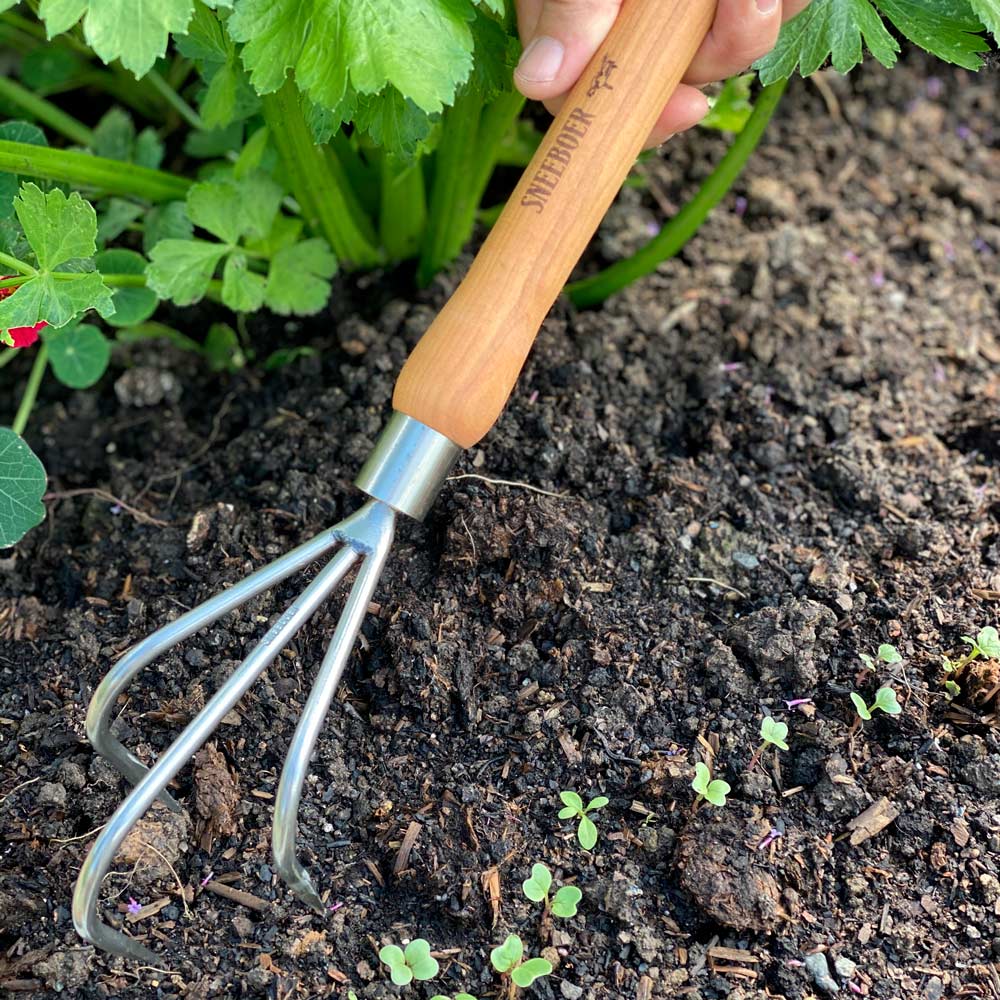 Sneeboer Handheld Cultivator