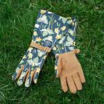  Woodland Garden Gauntlet Gloves, Medium