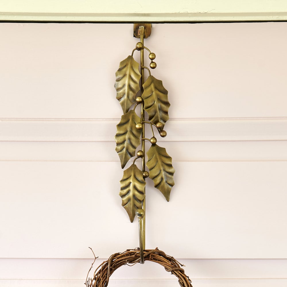 Holly Leaf Wreath Hanger
