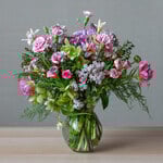  Semia's Artistic Bouquet